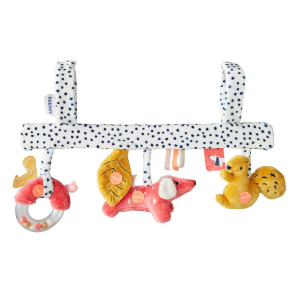 Noukies Spirale d'activités Amy et Zoé Noukies Spirale d'activités Amy et Zoé