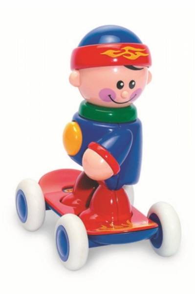 Tolo Skateboarder