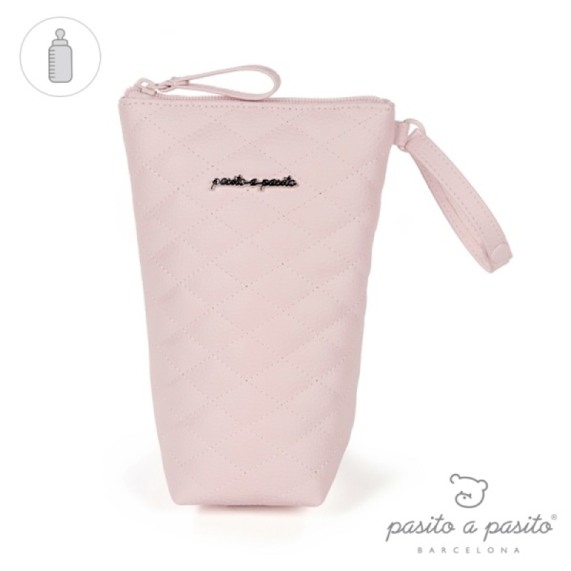 Range Biberon Matelassé Inés Rose Pasito A Pasito Range Biberon Matelassé Inés Rose de chez Pasito A Pasito, collection Inés