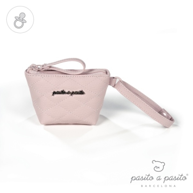 Range Sucette Matelassé Inés Rose Pasito A Pasito Range Sucette Matelassé Inés Rose de chez Pasito A Pasito, collection Inés