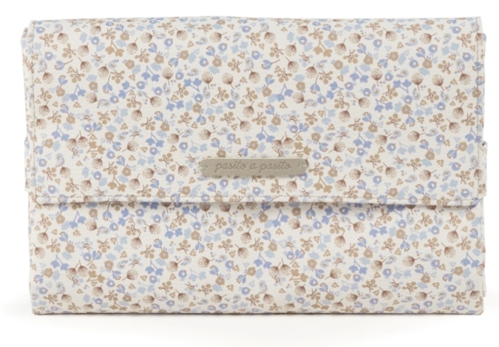 Tapis de Change Bouquet Bleu Pasito A Pasito Tapis de Change Bouquet Bleu de chez Pasito A Pasito, collection Fin de Collection Pasito