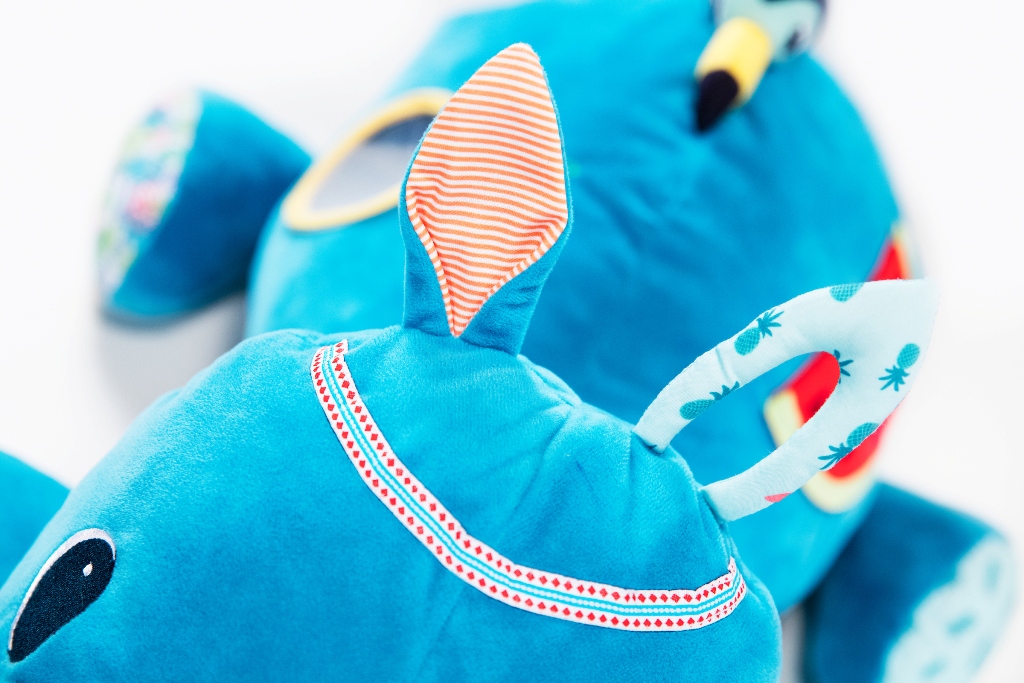 Peluche Rhinocéros Marius Range Secrets