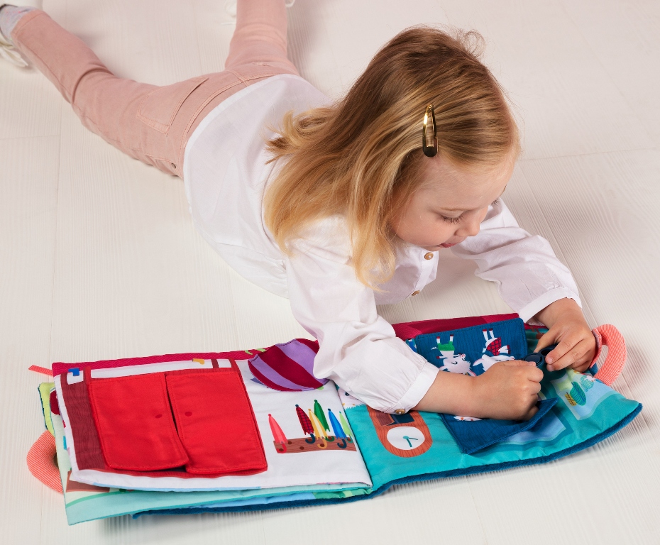 Livre Apprentissage le Loup et les 7 Chevreaux