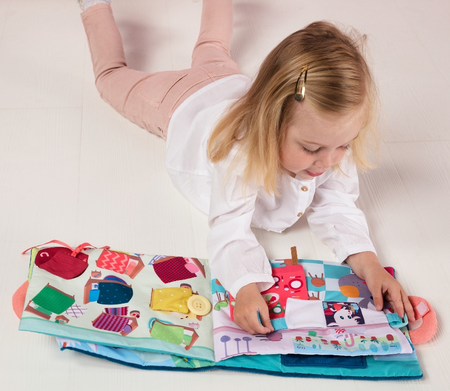 Livre Apprentissage le Loup et les 7 Chevreaux