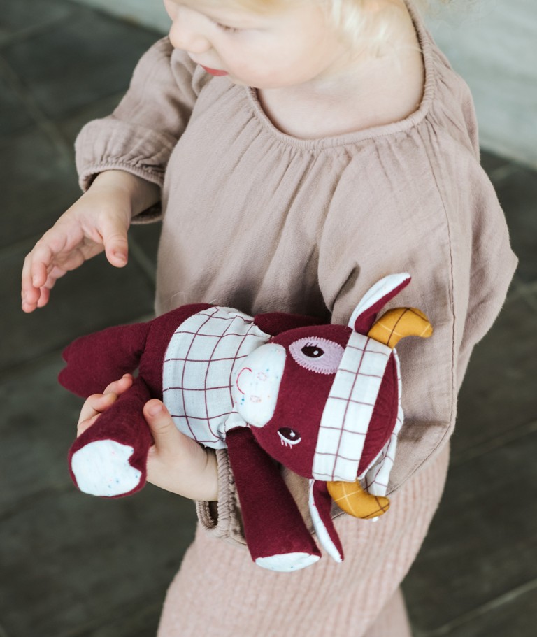 Peluche câline Vache Rosalie