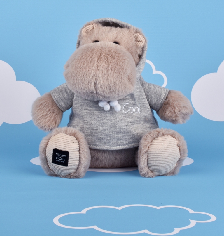 Peluche Hippopotame Beige avec sweat gris - 20 cm Peluche Hippopotame Beige avec sweat gris - 20 cm