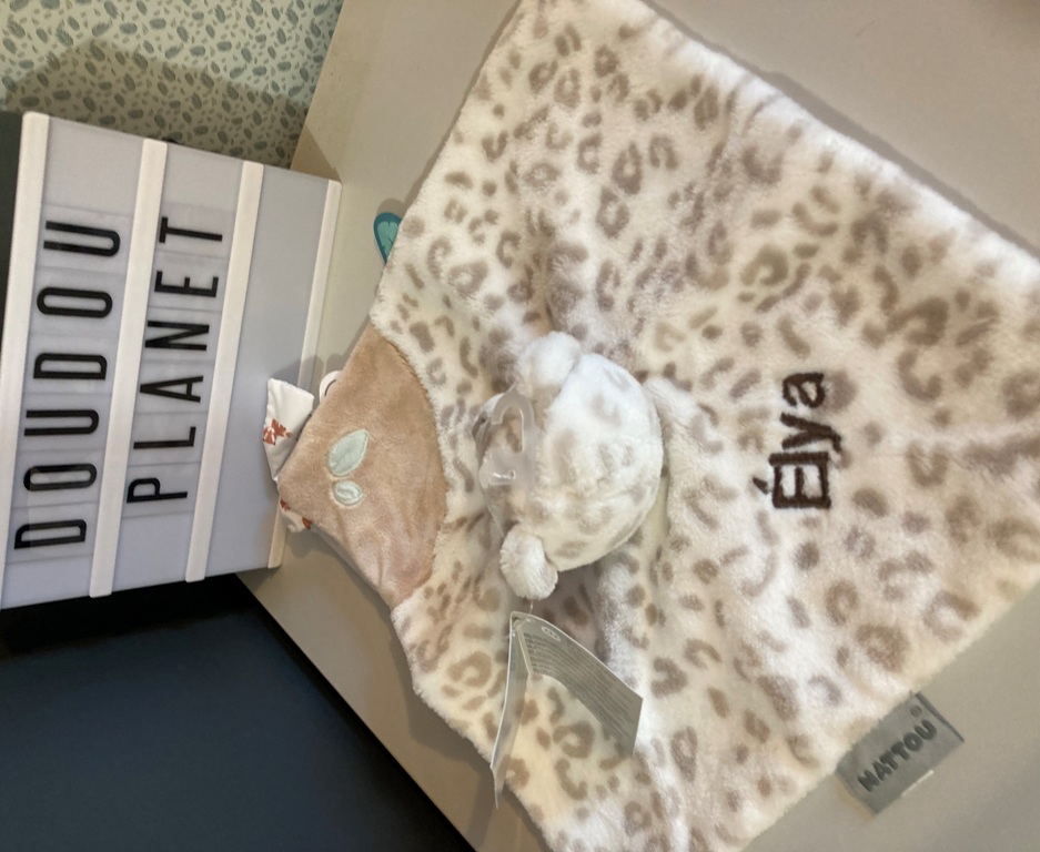 Doudou Léopard des Neiges Jungo Doudou Léopard des Neiges Jungo