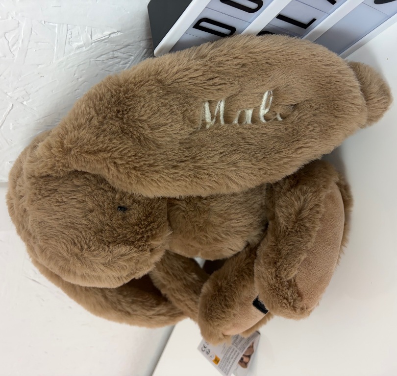 Peluche Lapin Noisette Le Lapin - 32 cm Peluche Lapin Noisette Le Lapin - 32 cm